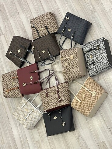 Coach Coach Kova model Astarlı İçinde fermuarsız cep var Uzun askı y