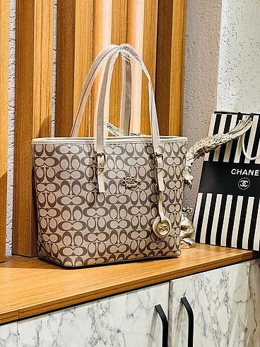 Coach Kova model Astarlı İçinde fermuarsız cep var Uzun askı y