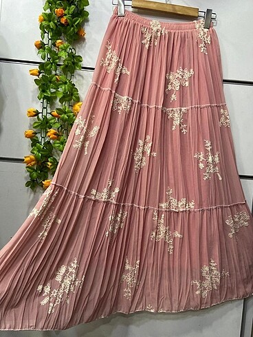 Nakışlı şifon etek Standart 98 cm Astar 86 cm