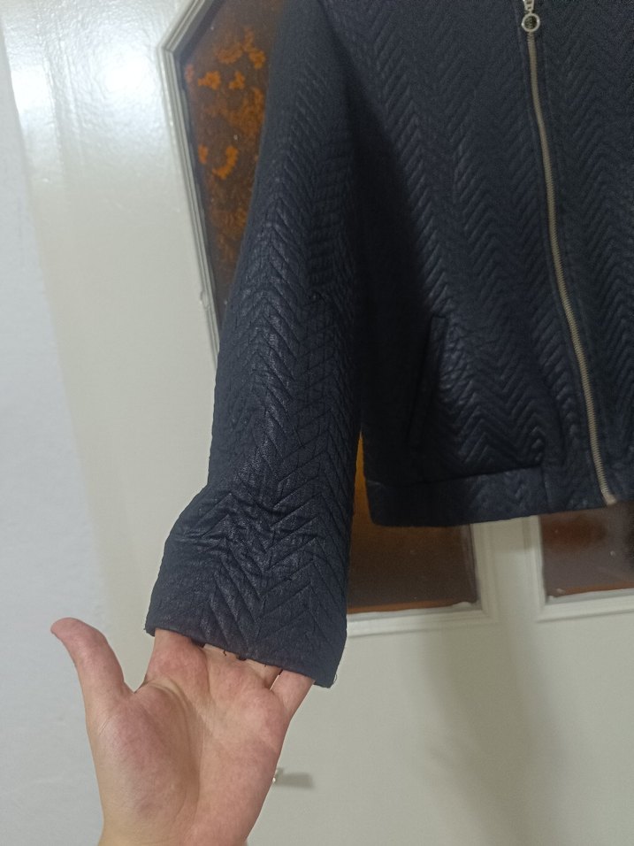 Dik Yaka Siyah Deri Kadın Ceket - Görsel 2