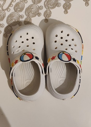 Beyaz Renkli Kız Çocuk Velcro Terlik