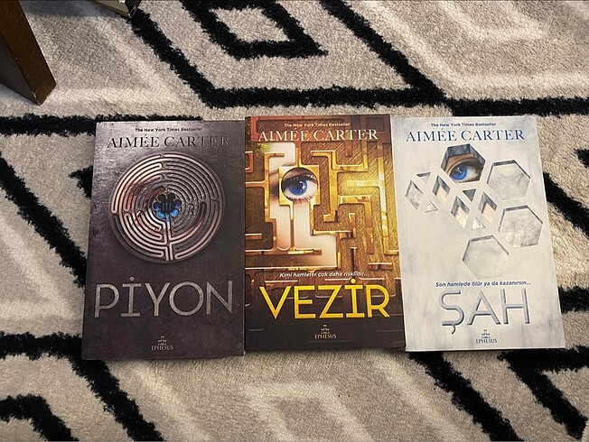 piyon vezir şah üçlemesi