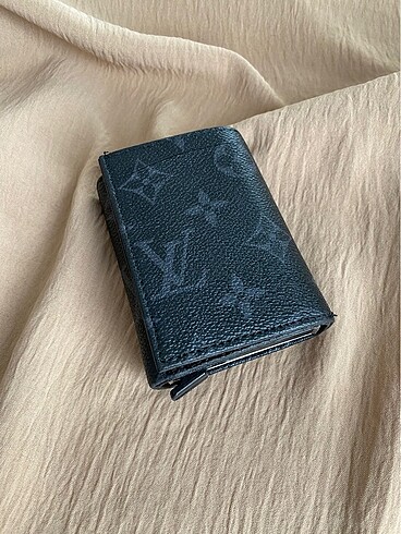 Louis Vuitton cüzdan
