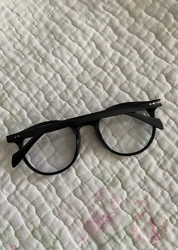 Siyah Şeffaf Minimalist Kadın Gözlüğü - Görsel 4