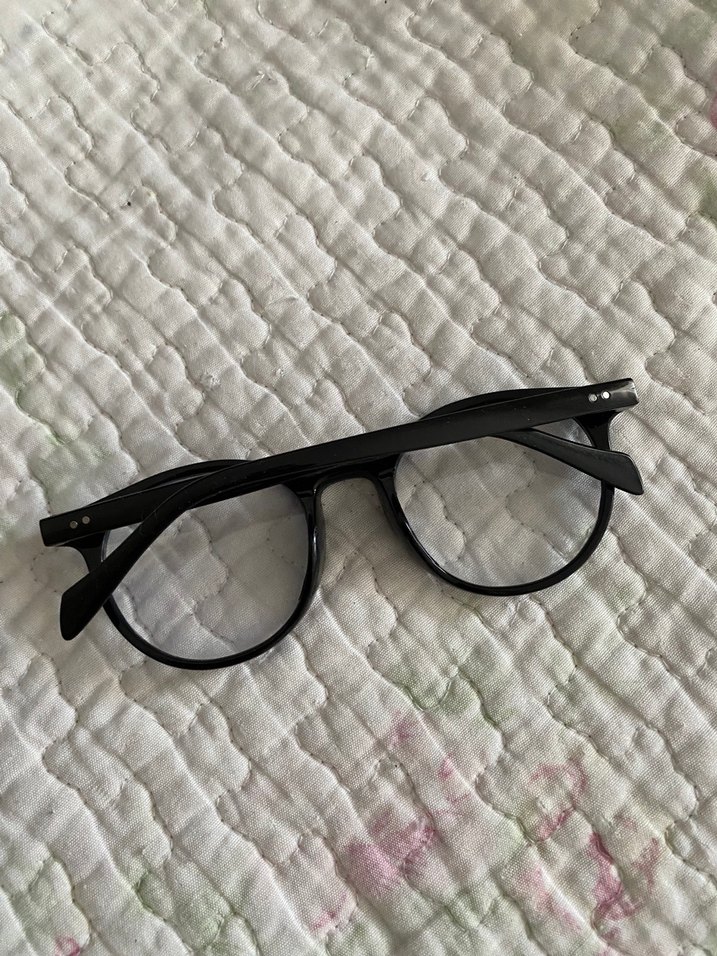 Şeffaf Camlı Siyah Gözlük - Görsel 2