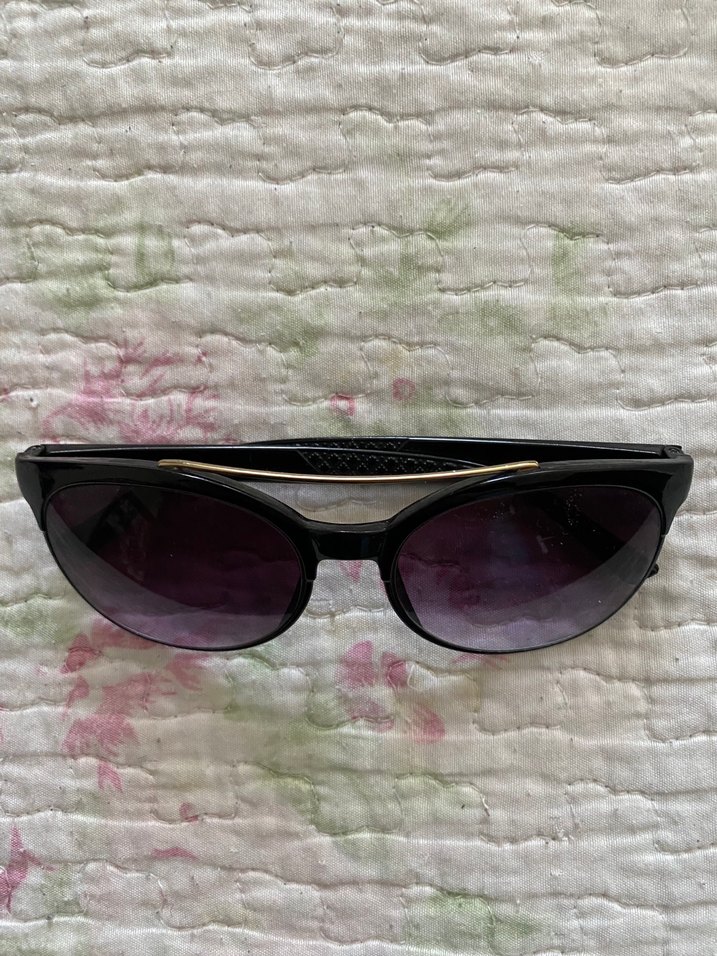 Şeffaf Siyah Gotik Kadın Güneş Gözlüğü - Görsel 2