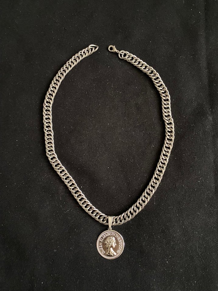 Gri Zincir Detaylı Vintage Kadın Kolye - Görsel 3