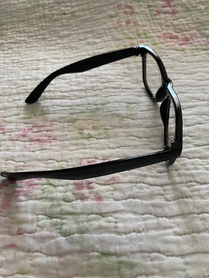 Şeffaf Koyu Siyah Kadın Gözlüğü - Görsel 4