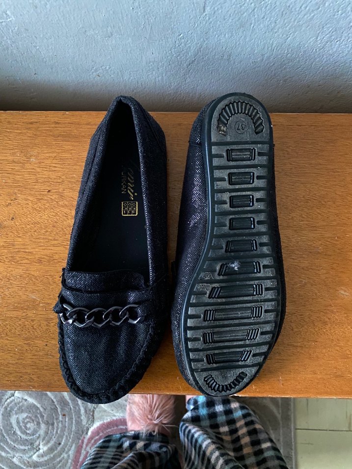 Zincir Detaylı Siyah parıltılı babet - Görsel 4