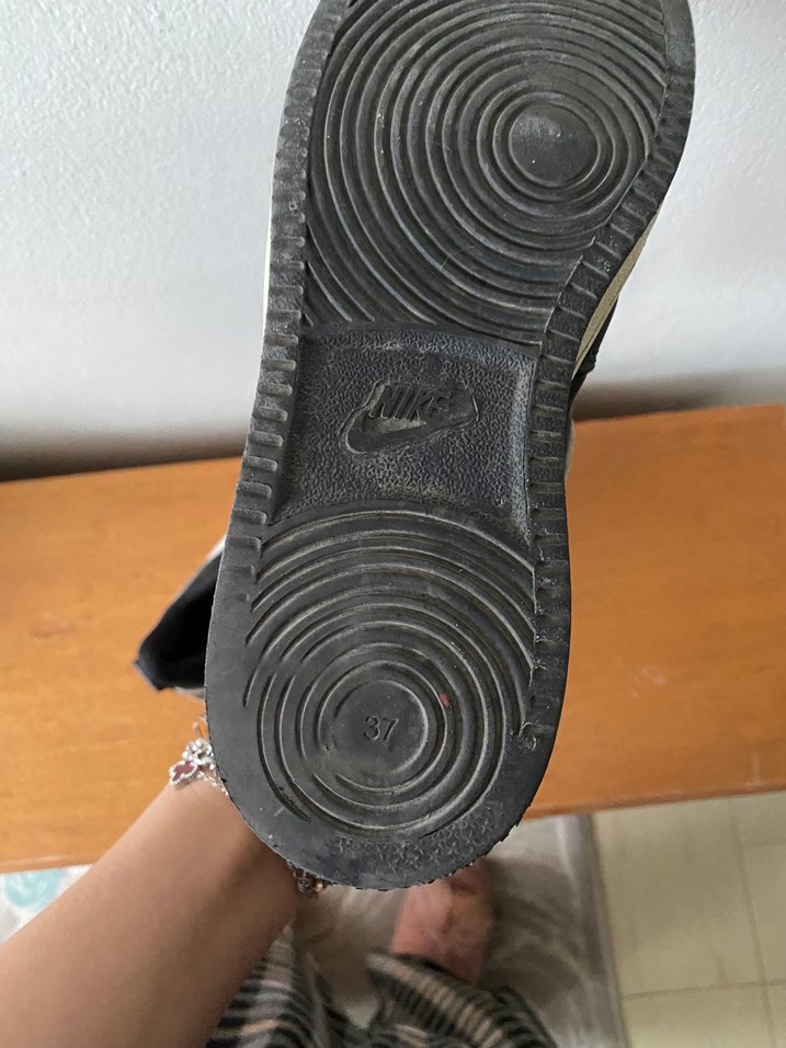 Nıke Siyah Dolgu Topuklu Bağcıklı Spor Ayakkabı - Görsel 2