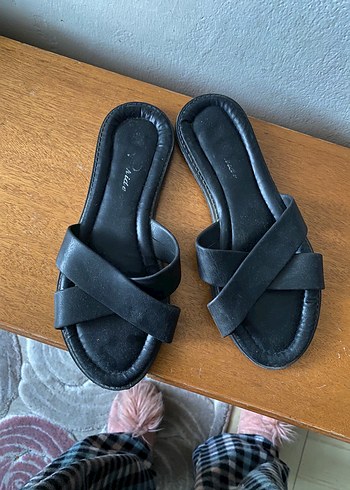 Siyah çapraz deri Kadın Terlik - Görsel 7