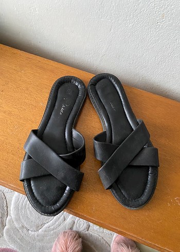 Siyah çapraz deri Kadın Terlik - Görsel 3