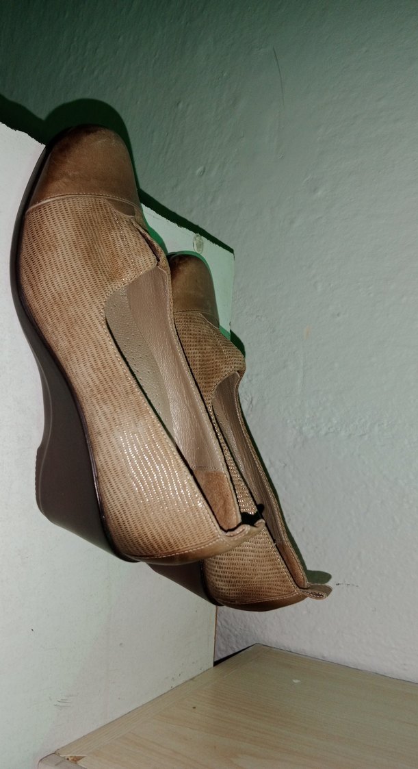 Bej Dolgu Topuklu Yılan Desenli Klasik Kadın Ayakkabı - Görsel 2