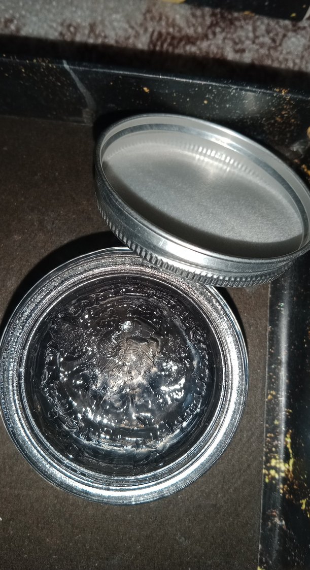 Bej ve Gri Makyaj Ürünleri Seti - Görsel 5