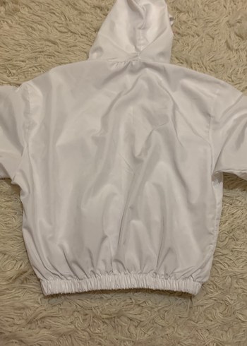 Beyaz Kapüşonlu Kısa Fermuarlı Kadın Ceket - Görsel 3