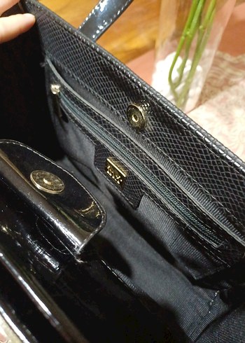 Klasik Siyah Deri Yılan Desenli Çanta - Görsel 3