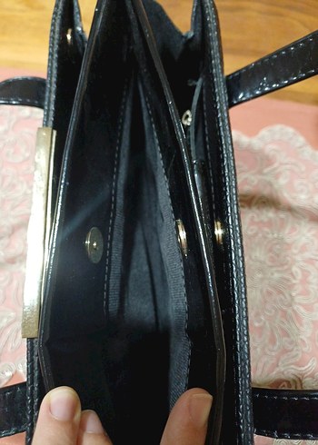 Klasik Siyah Deri Yılan Desenli Çanta - Görsel 4