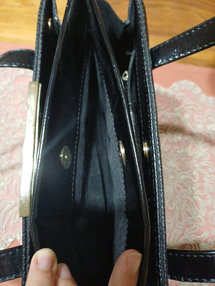 Klasik Siyah Deri Yılan Desenli Çanta - Görsel 4