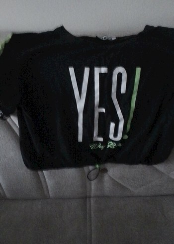 Kız Siyah Baskılı Kemerli Tişört krop - Görsel 5