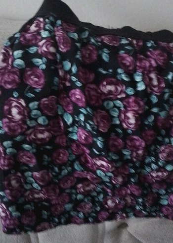 Mor Çiçek Desenli Mini Etek - Görsel 4