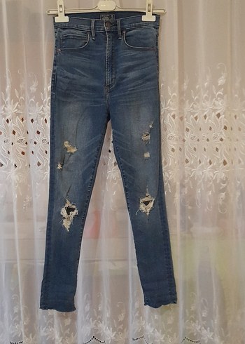 Abercrombie & Fitch Kadın Mavi Denim Yırtık Dar Kesim Jean