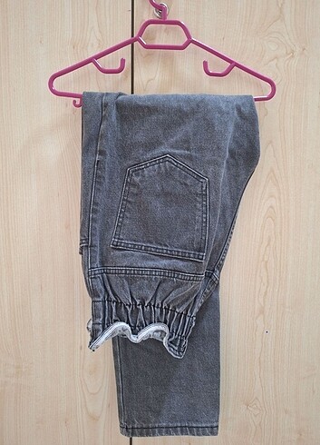 Gri Jean