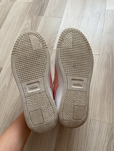 37 Beden beyaz Renk Puma spor ayakkabı