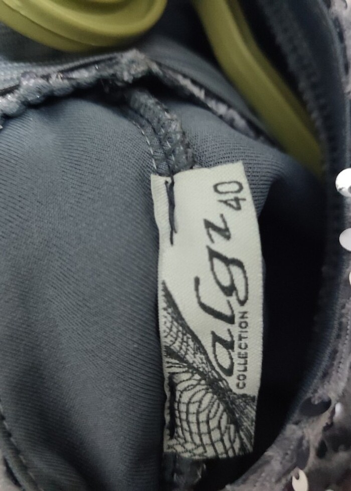 Pileli  pul paletli  gri elbise  - Görsel 4