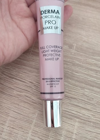 Cellyn Derma Porcelain Pro Fondöten SPF15 - Görsel 3