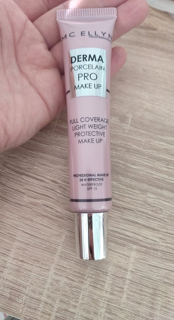 Cellyn Derma Porcelain Pro Fondöten SPF15 - Görsel 3