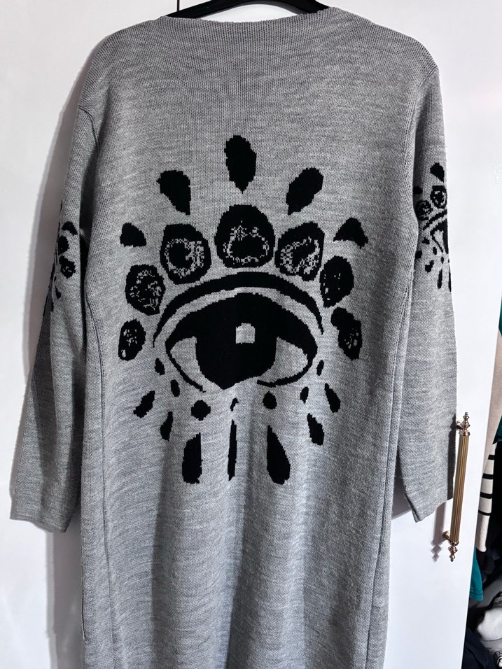 Gri Nakışlı Uzun Triko Kadın Hırka - Görsel 3