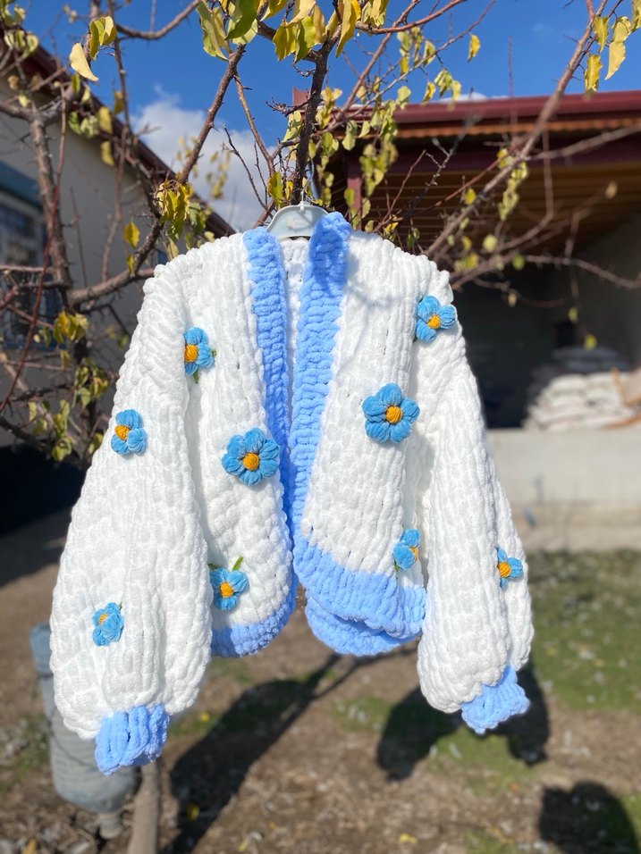 Alize Puffy papatyalı hırka - Görsel 3