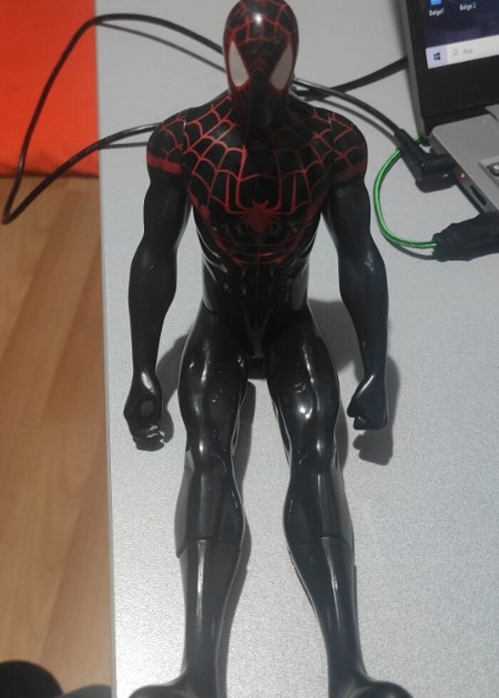 Marvel Spiderman Miles Morales figür - Görsel 3