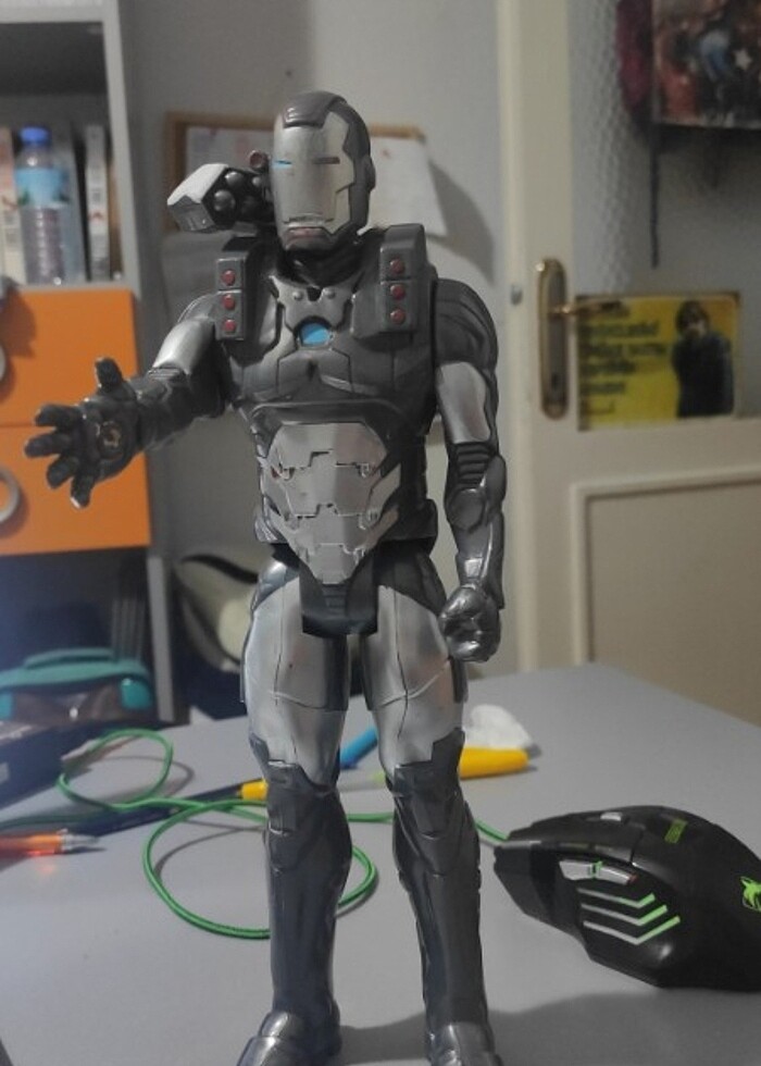 Marvel Avengers War machine figür 30 cm  - Görsel 3