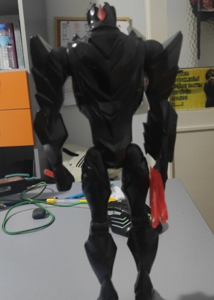 Max Steel Miles Dread figür 30cm - Görsel 3