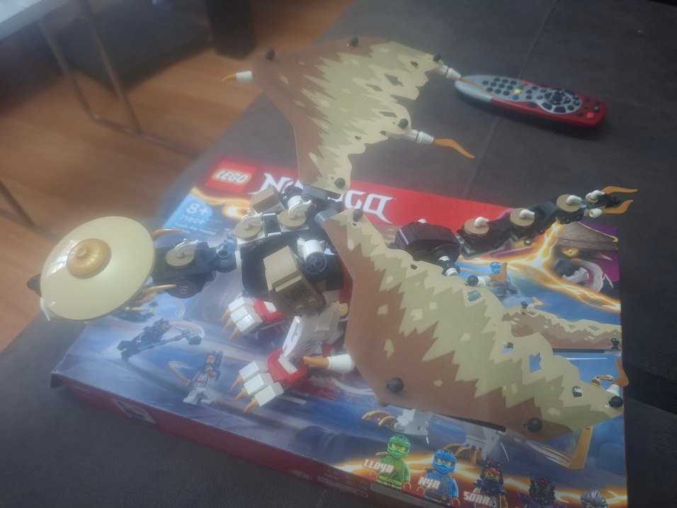 Gri Kanatlı Ejderha Lego Figürü - Görsel 5