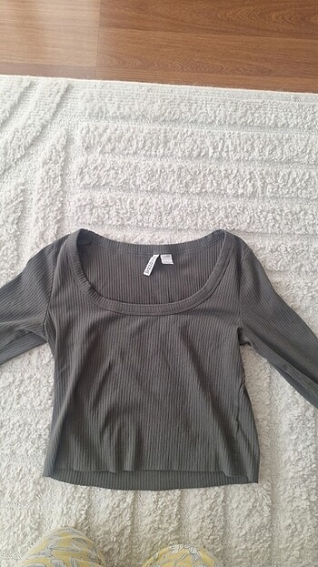 H&M H&M marka haki bluz