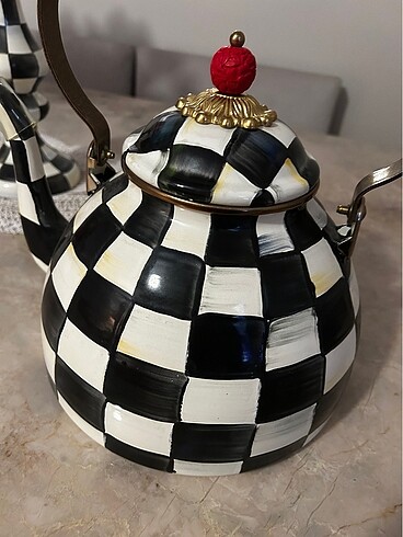 Beden MacKenzie-Childs Courtly Check Enamel Tea Kettle-3 Litre büyük b