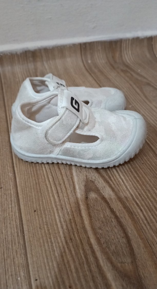 G harfli Beyaz Erkek Bebek İlk Adım Ayakkabısı - Görsel 2