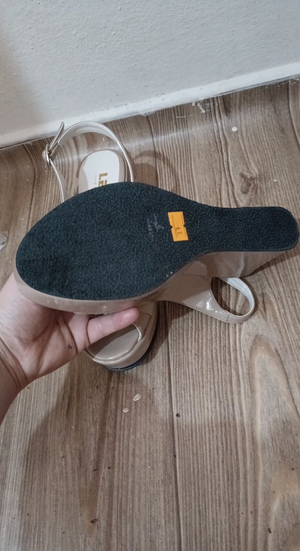 Bej Kadın Dolgu Topuklu Akşam Ayakkabısı - Görsel 2