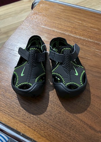 Nike Erkek Çocuk orjinal sandalet