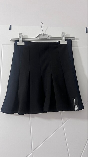 Bershka Mini etek