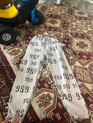 Eşortman 2 Çi el yırtık yok çok güzel bi ürün yazlık