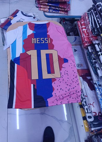 Messi konsept forma
yaş gurubu mevcuttur - Görsel 2