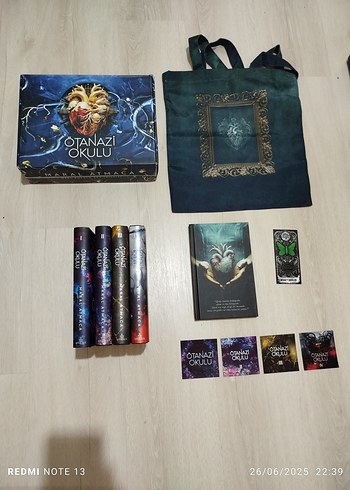 Beden Renk Ötanazi Okulu Roman Seti ve Bez Çanta