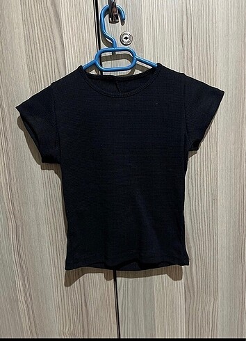 Siyah crop