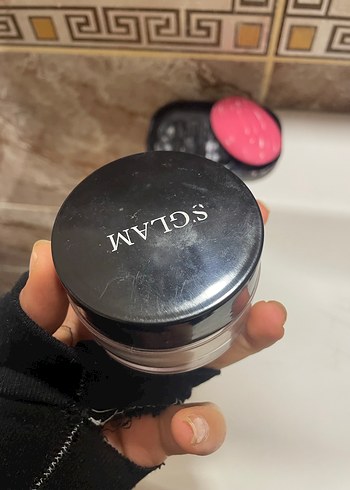 Şeffaf Pudra - İpeksi Mat ve Blur Efektli - Görsel 2