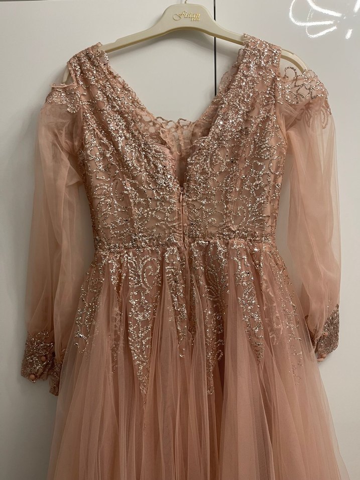 İşlemeli V Yaka Uzun Kollu Bej Nişan Elbisesi - Görsel 3