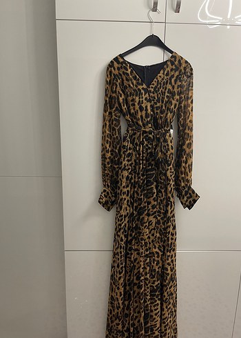 Diğer Kahverengi Leopar Desenli Uzun Elbise