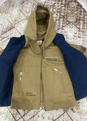 Kahverengi Kapüşonlu Erkek Çocuk Ceket - Görsel 3